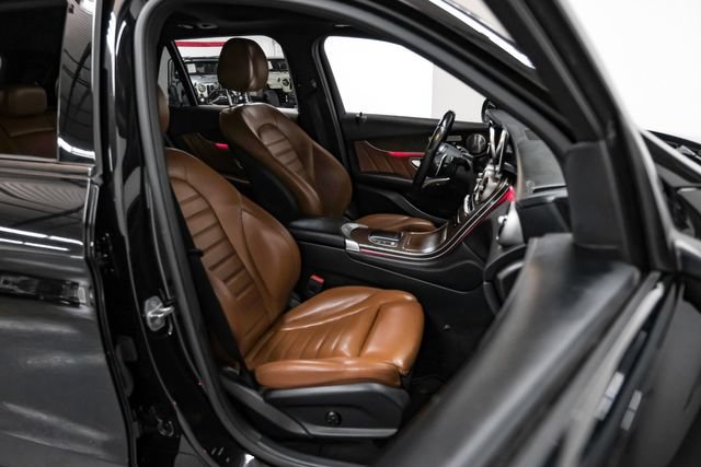 Used 2020 Mercedes-Benz GLC 43 AMG 4MATIC image 29
