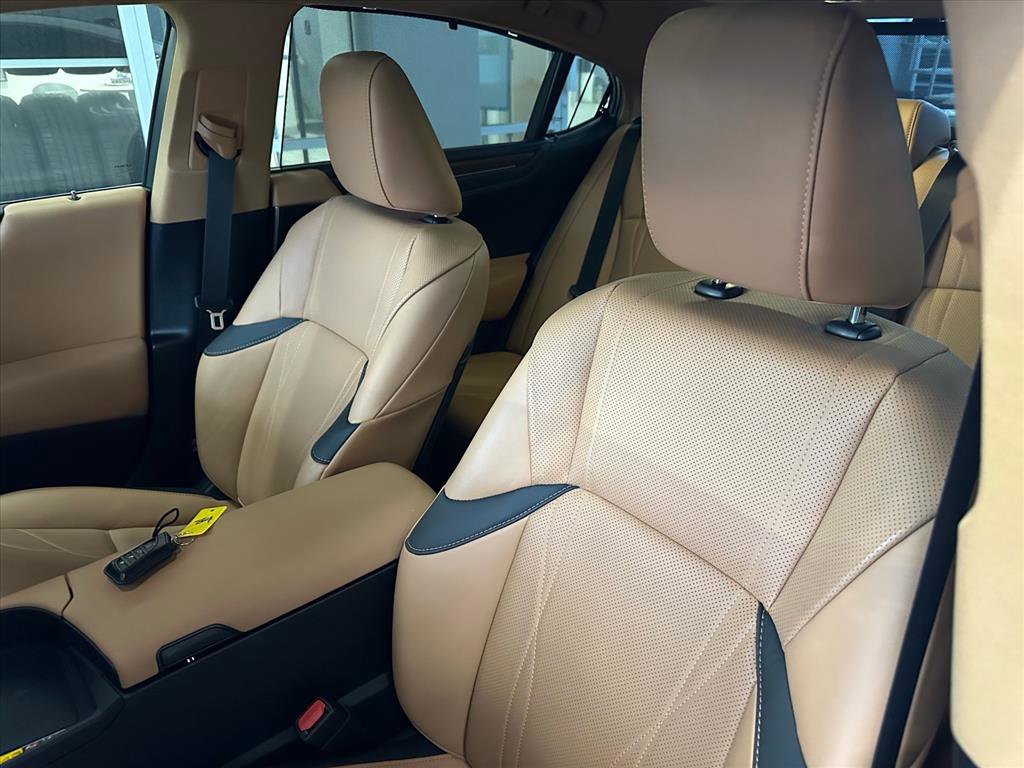 Used 2024 Lexus ES 350 Ultra Luxury image 26