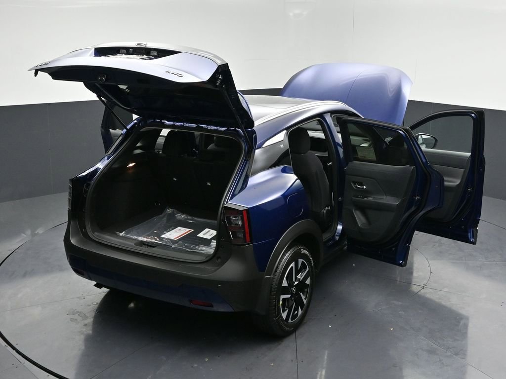 New 2026 Nissan Kicks SV w/ SV Premium Package AWD/4WD image 32