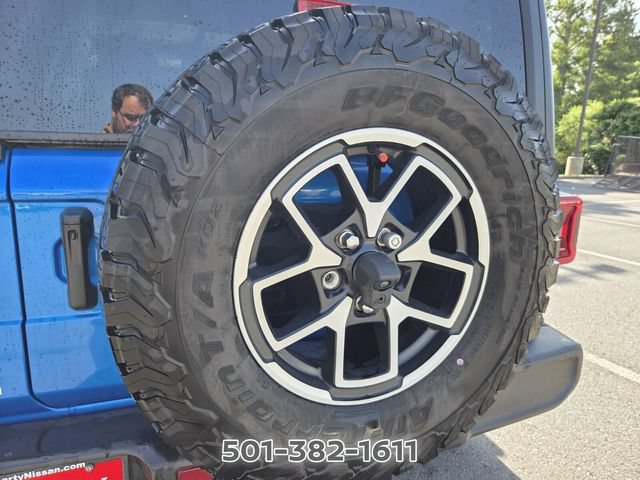 Used 2024 Jeep Wrangler Rubicon w/ Convenience Group AWD/4WD image 12