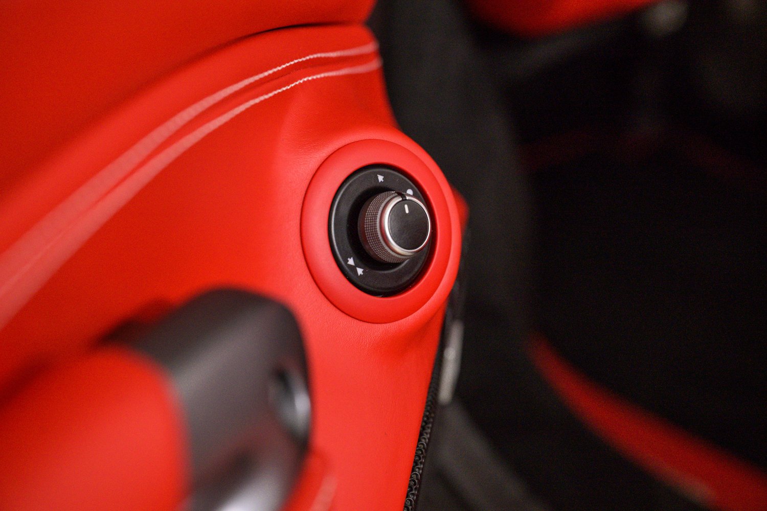 Certified 2023 Ferrari F8 Tributo RWD image 40