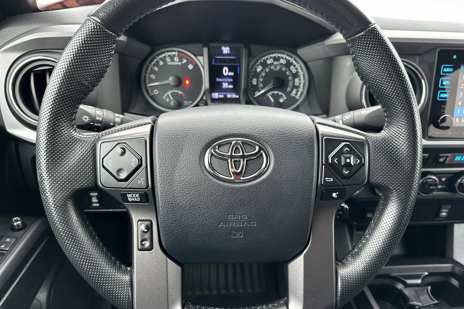 Used 2016 Toyota Tacoma TRD Sport image 23