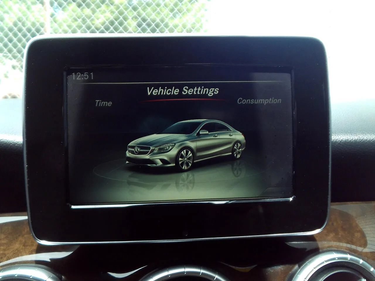 Used 2015 Mercedes-Benz CLA 250 4MATIC w/ Premium 1 Package image 18