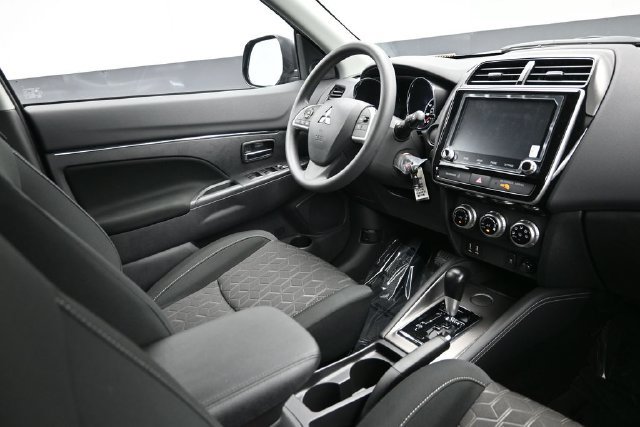New 2027 Mitsubishi Outlander Sport ES FWD image 12