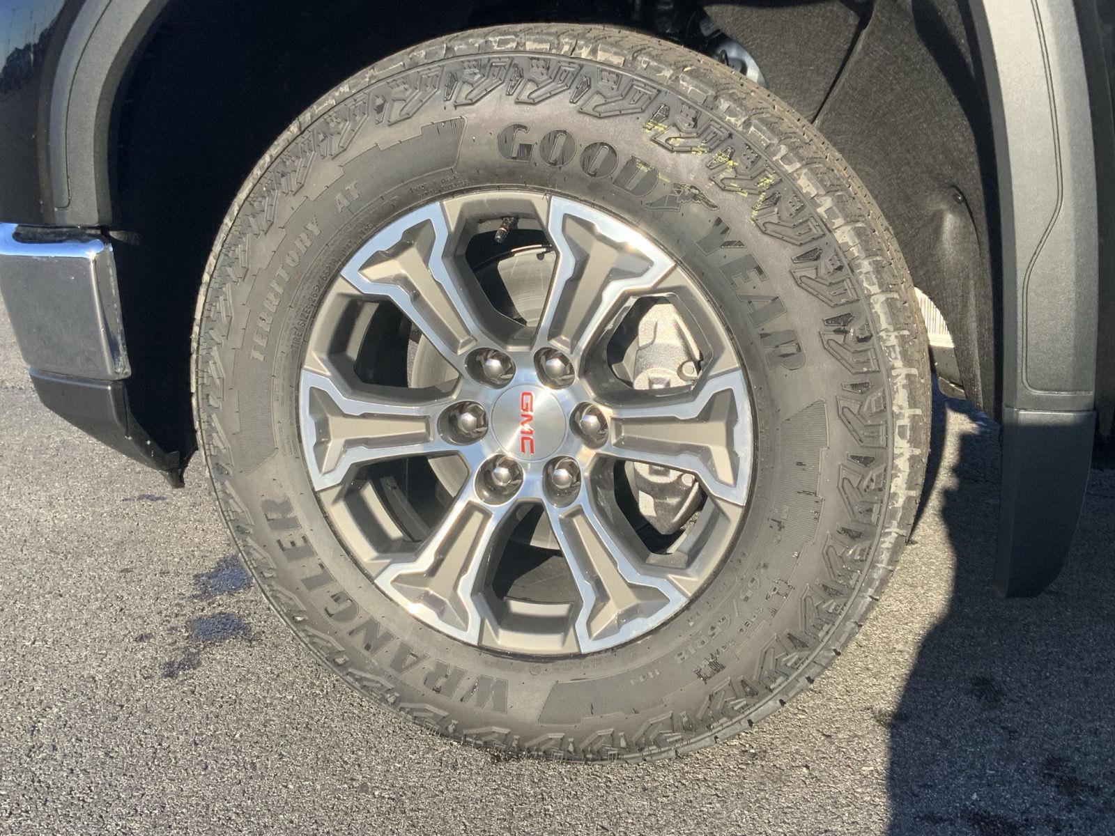 New 2026 GMC Sierra 1500 SLE w/ X31 Off-Road Package image 20