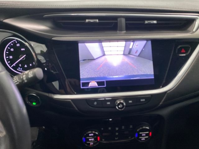 Used 2020 Buick Encore GX Essence w/ Experience Buick Package image 17
