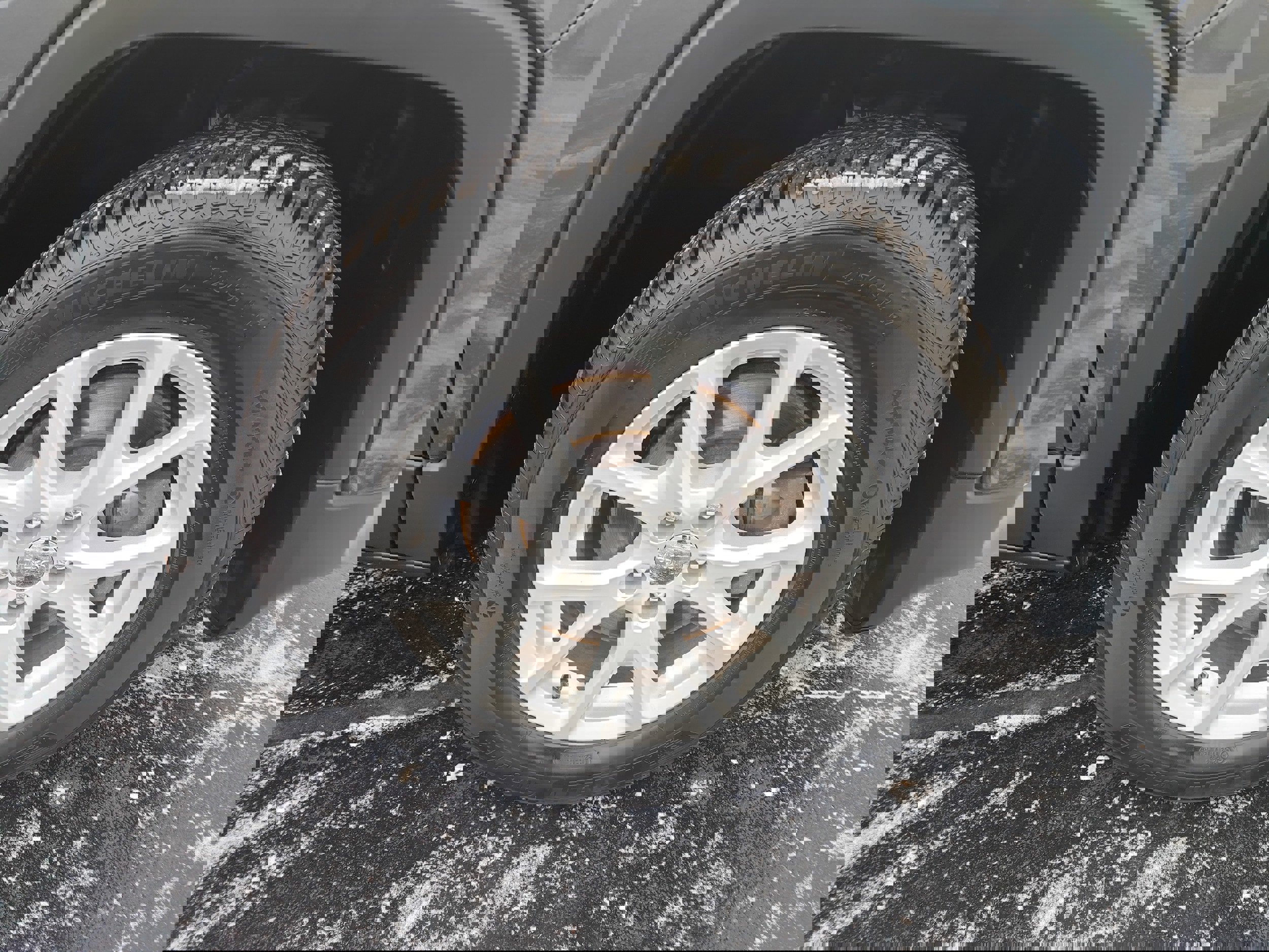 Used 2016 Jeep Cherokee Latitude w/ Cold Weather Group image 5