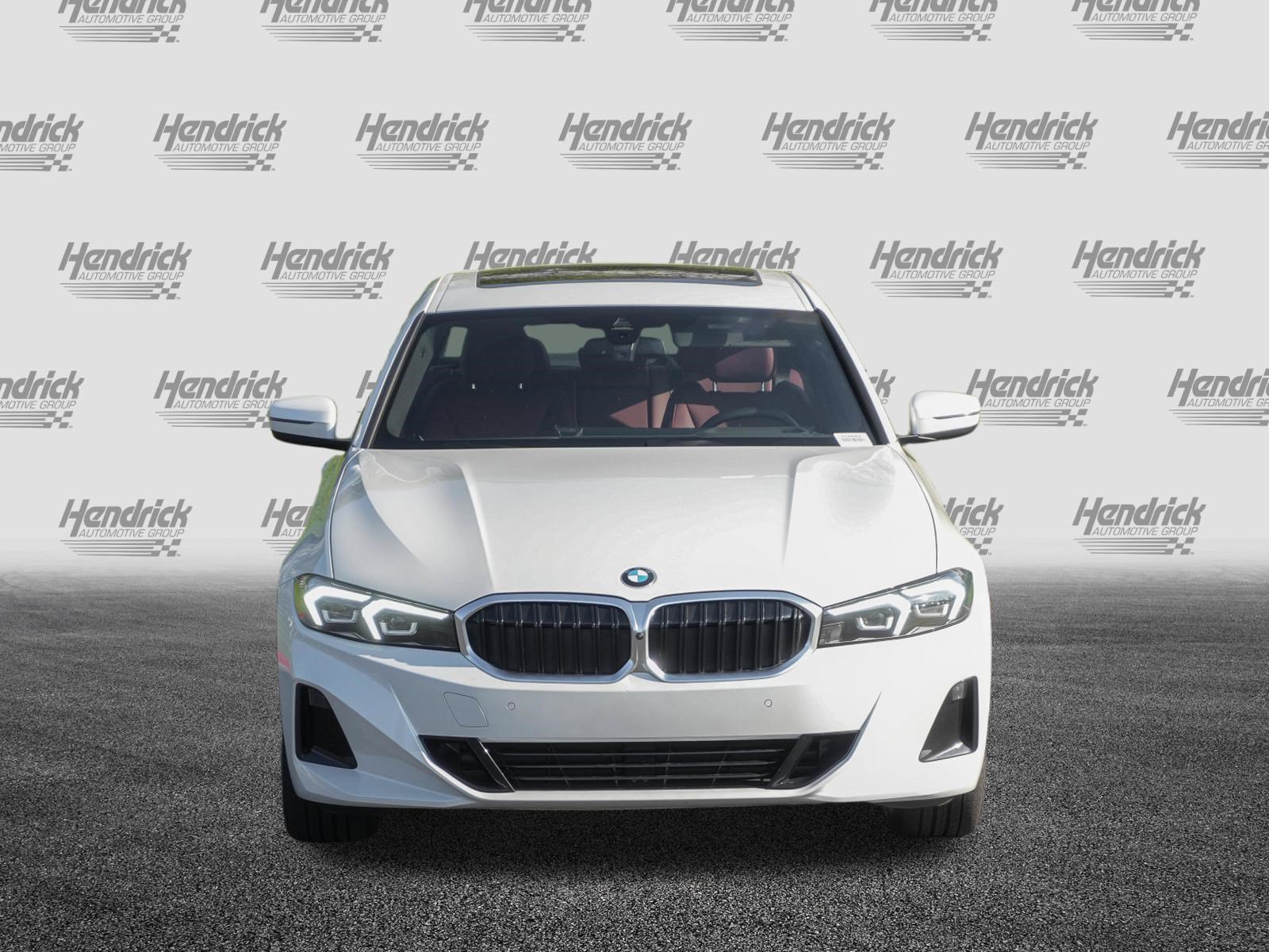 Certified 2025 BMW 330i Sedan RWD image 5