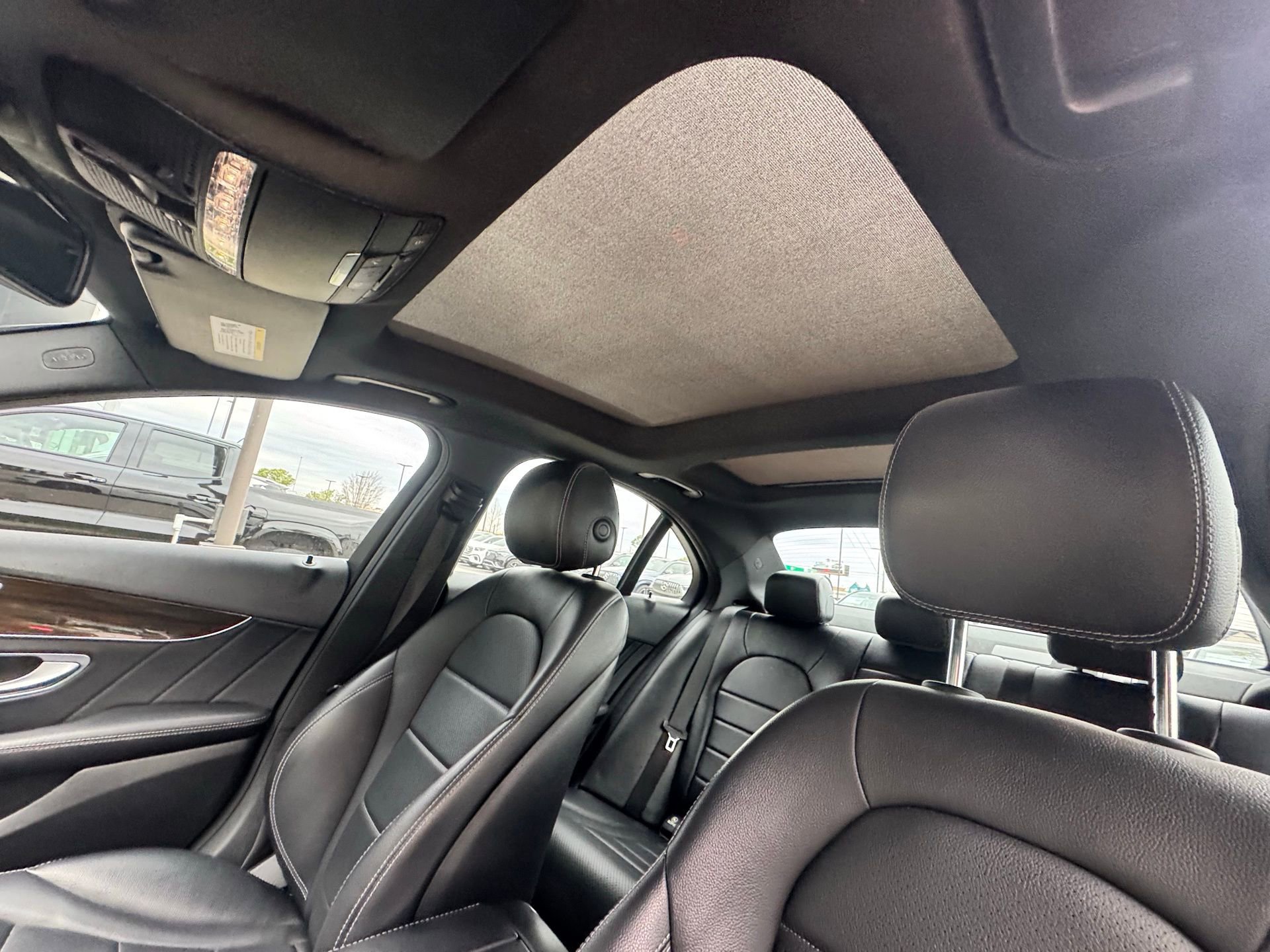 Used 2018 Mercedes-Benz C 300 4MATIC Sedan image 9