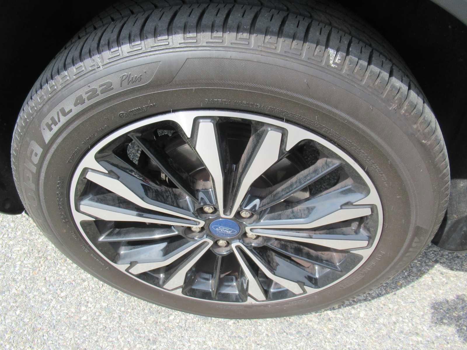 Used 2022 Ford Escape SE w/ SE Sport Appearance Package image 11