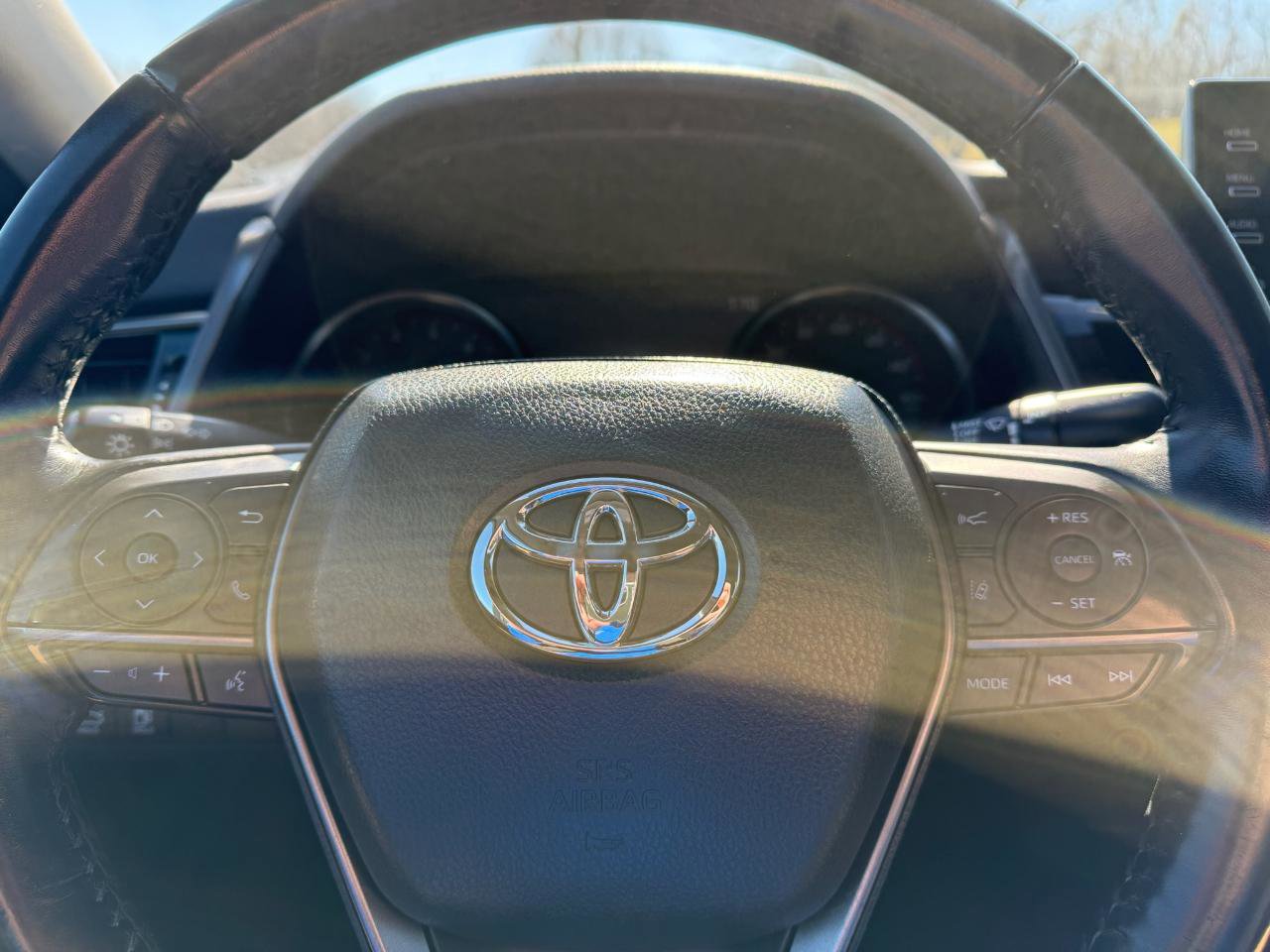 Used 2021 Toyota Camry XSE FWD image 8