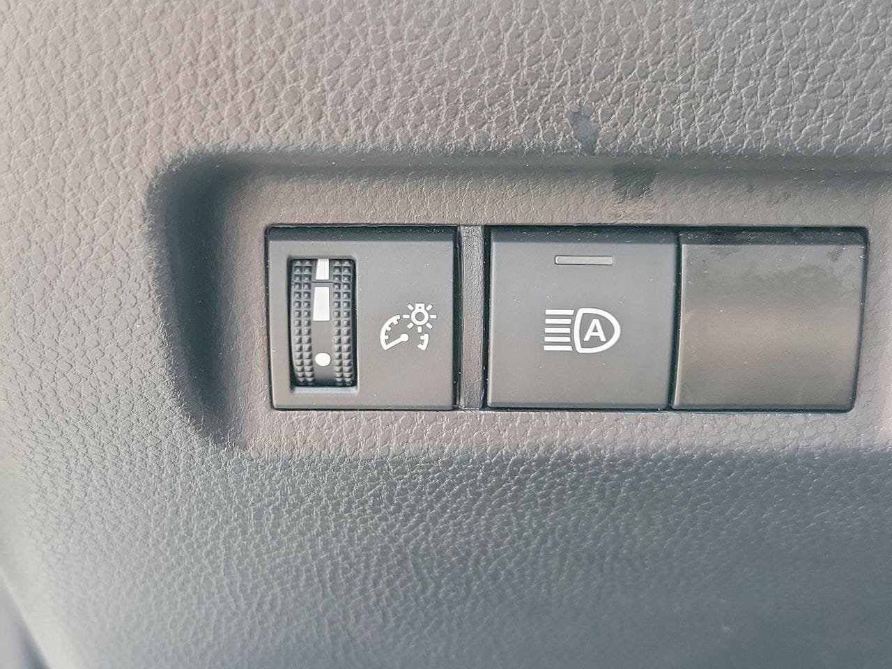 Used 2024 Toyota RAV4 Adventure AWD/4WD image 30