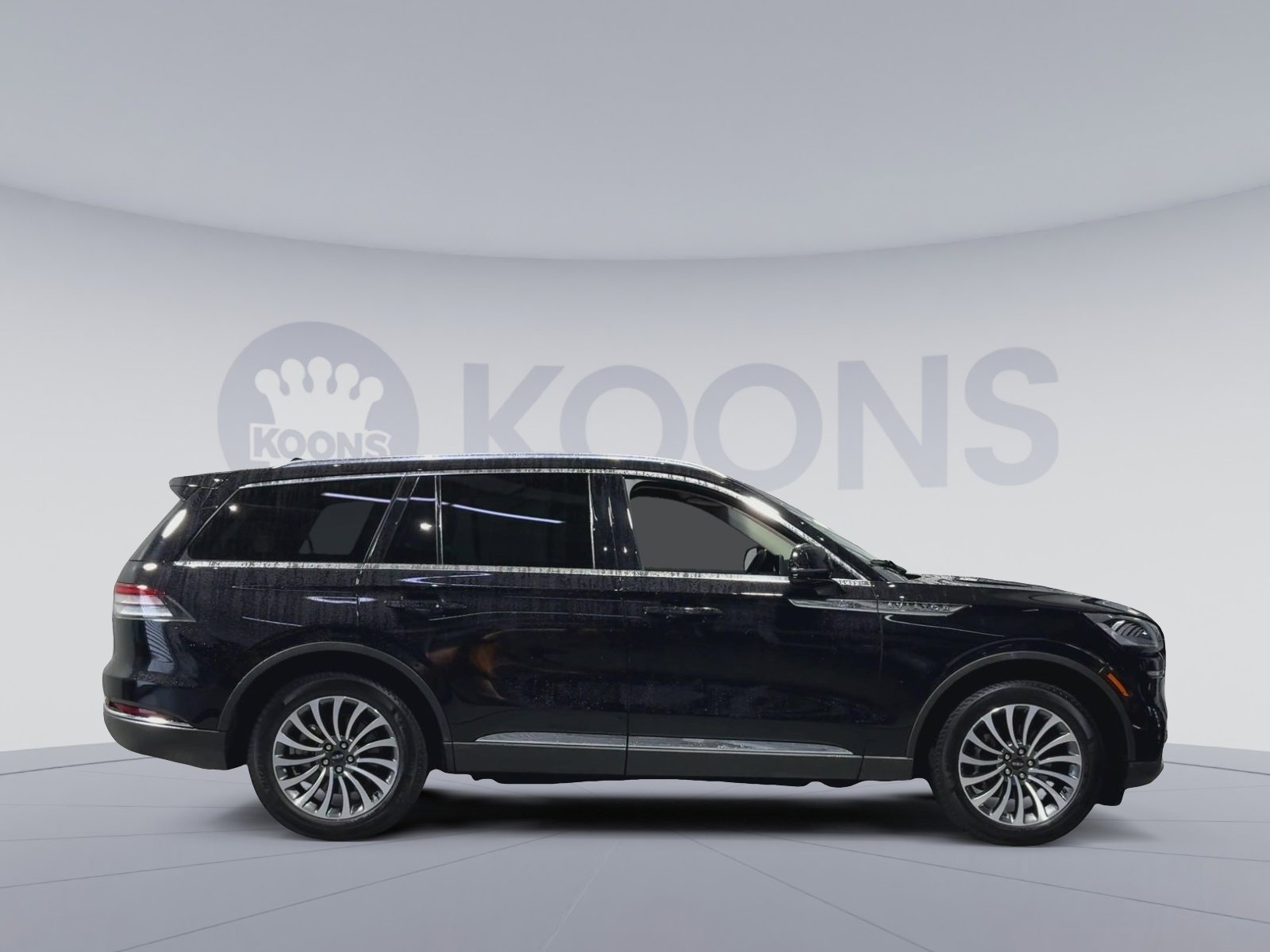 Used 2024 Lincoln Aviator AWD w/ Premium Package image 12