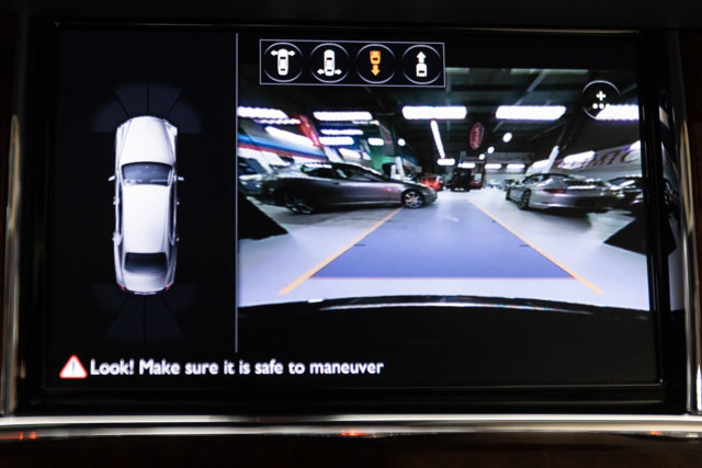 Used 2017 Bentley Mulsanne RWD image 98