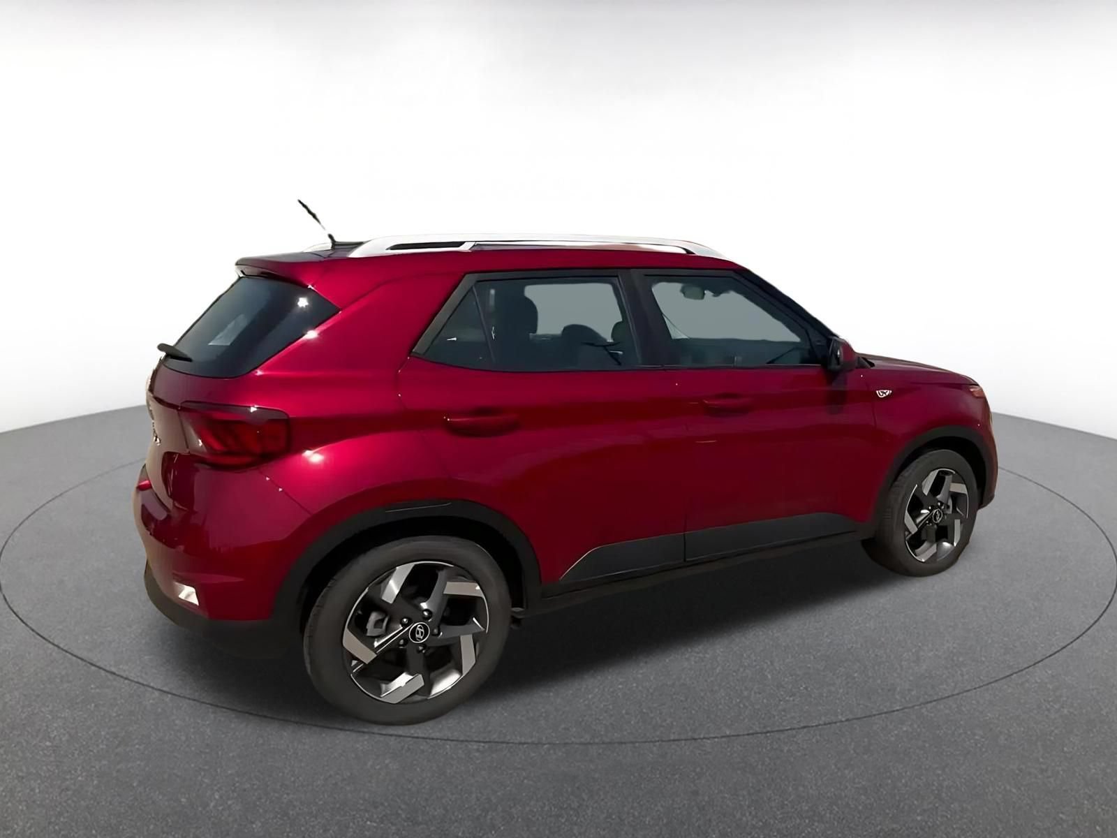 Used 2026 Hyundai Venue SEL FWD image 15
