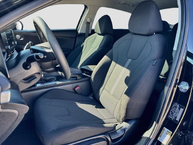 New 2026 Hyundai Elantra SE FWD image 19