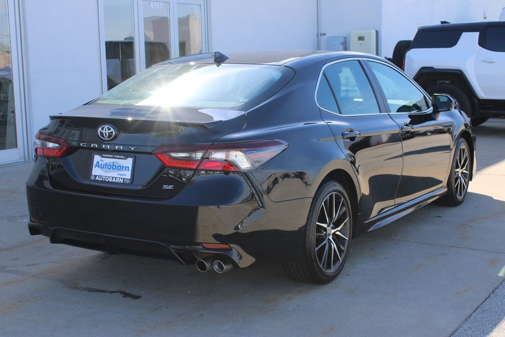 Used 2024 Toyota Camry SE image 7