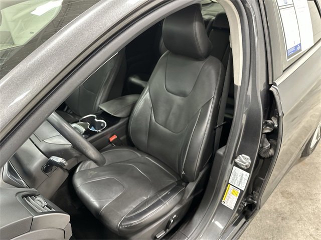 Used 2015 Ford Fusion Titanium image 15