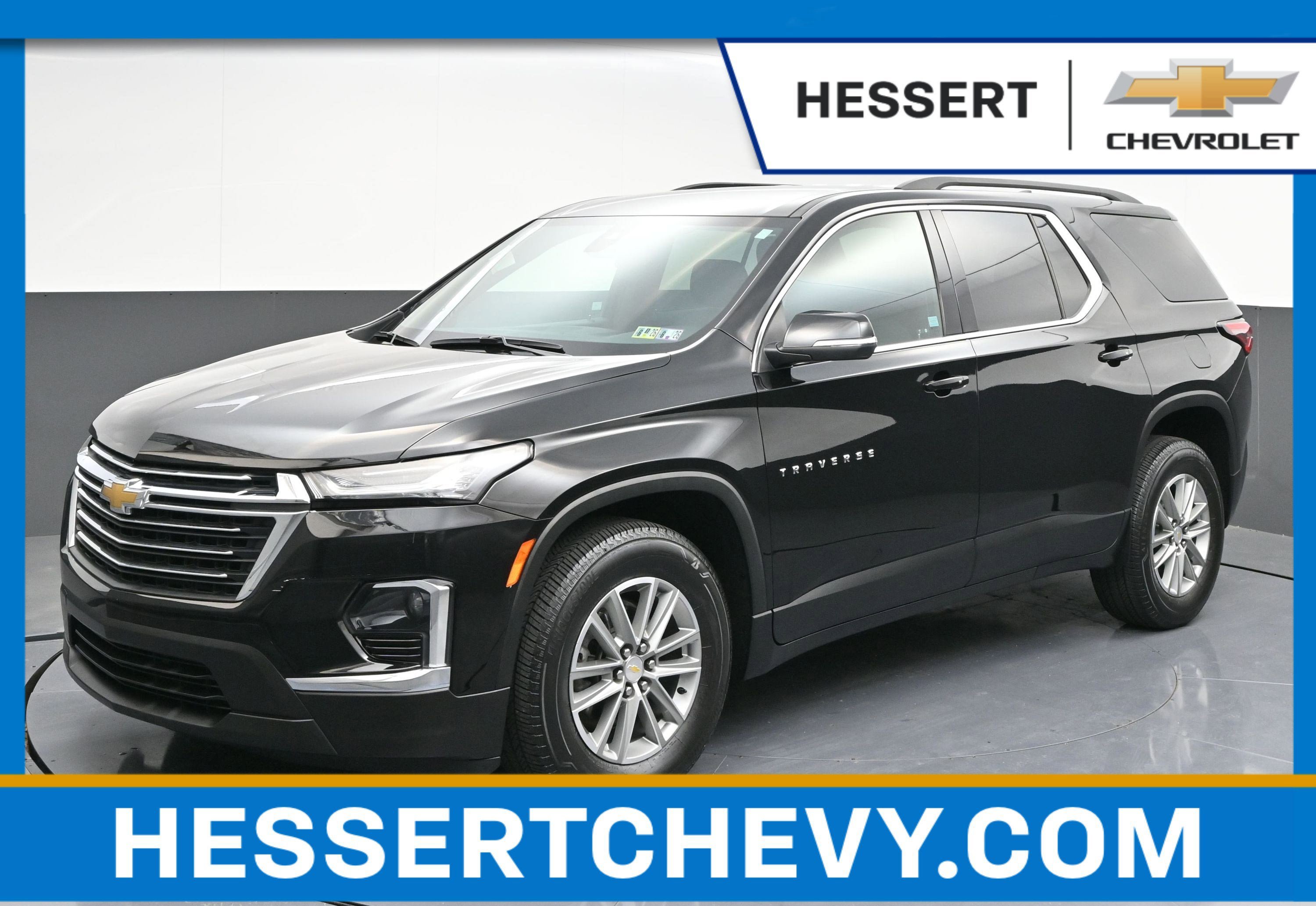 Used 2023 Chevrolet Traverse LT