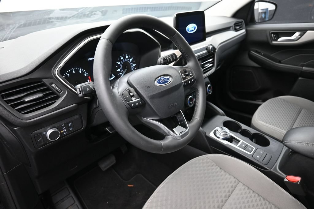 Used 2021 Ford Escape SE w/ SE Sport Appearance Package FWD image 18