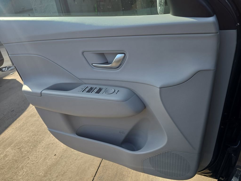 New 2026 Hyundai Kona SEL Premium FWD image 24