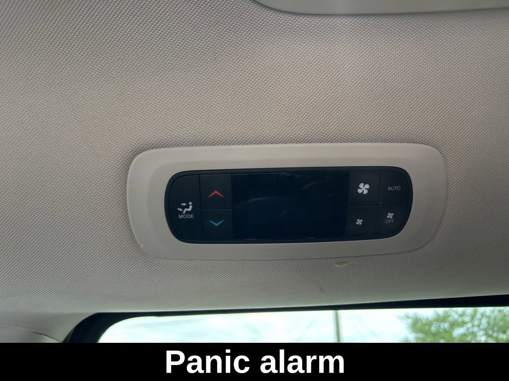 Used 2022 Chrysler Pacifica Touring-L FWD image 31