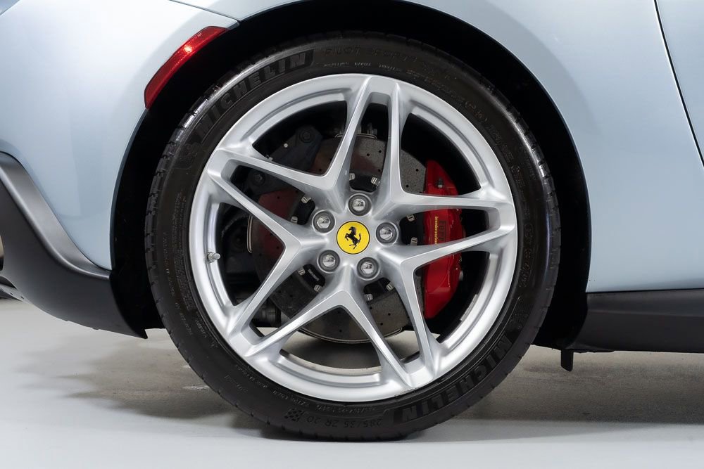Used 2021 Ferrari Roma Base RWD image 18