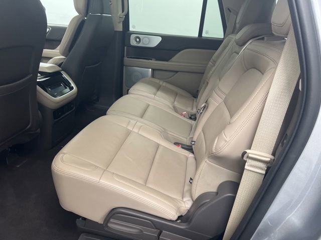 Certified 2023 Lincoln Navigator L Reserve AWD/4WD image 12