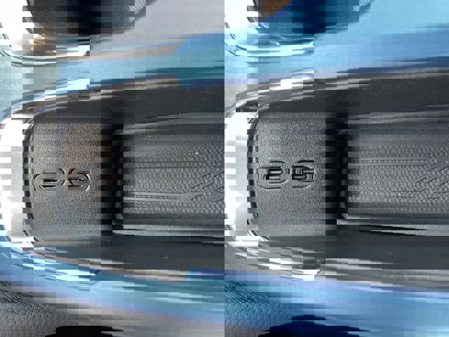 New 2025 Chevrolet Equinox EV LT image 17