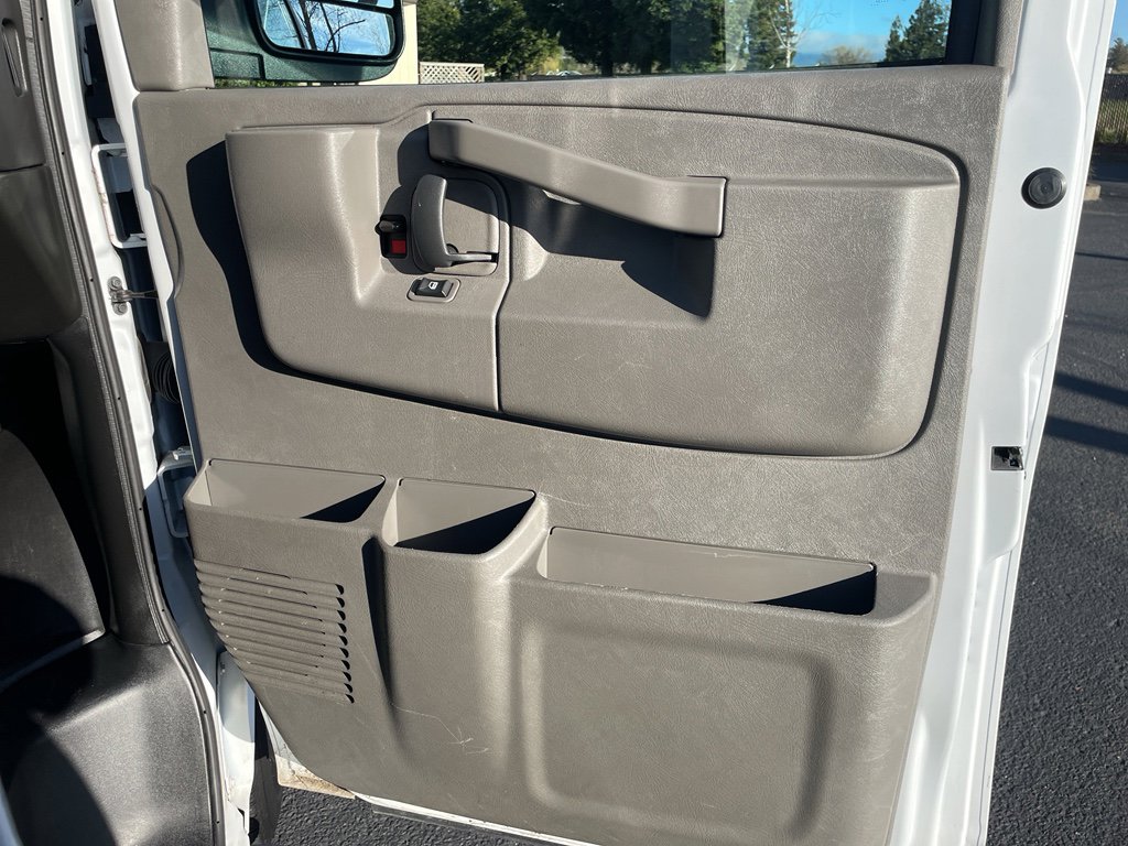 Used 2024 Chevrolet Express 2500 w/ Driver Convenience Package image 60