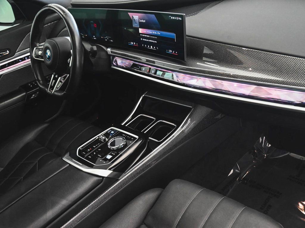 Used 2023 BMW i7 xDrive60 w/ Parking Assistance Package image 37