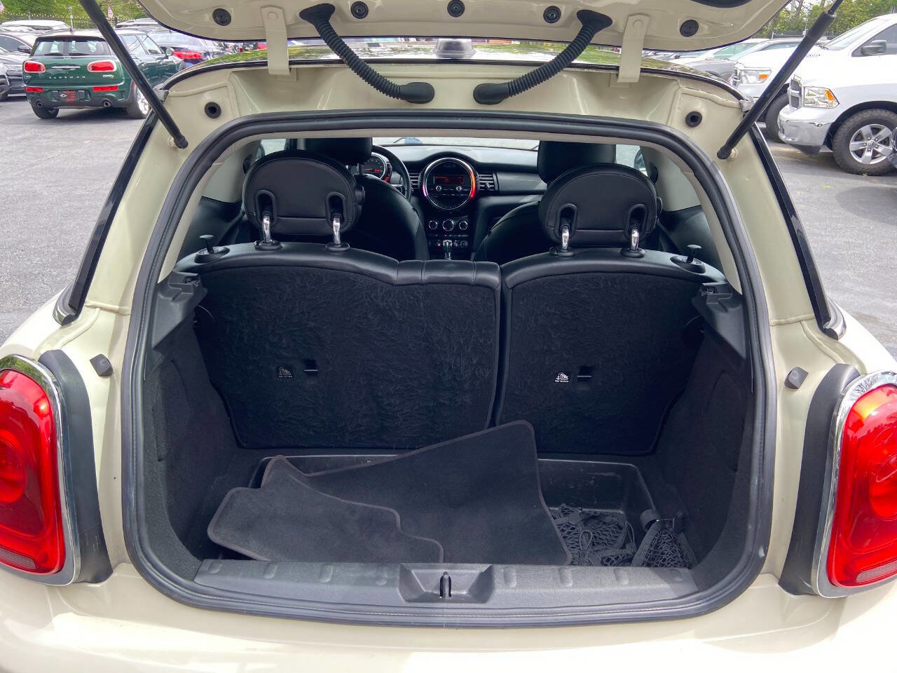 Used 2015 MINI Cooper 2-Door Hardtop image 19