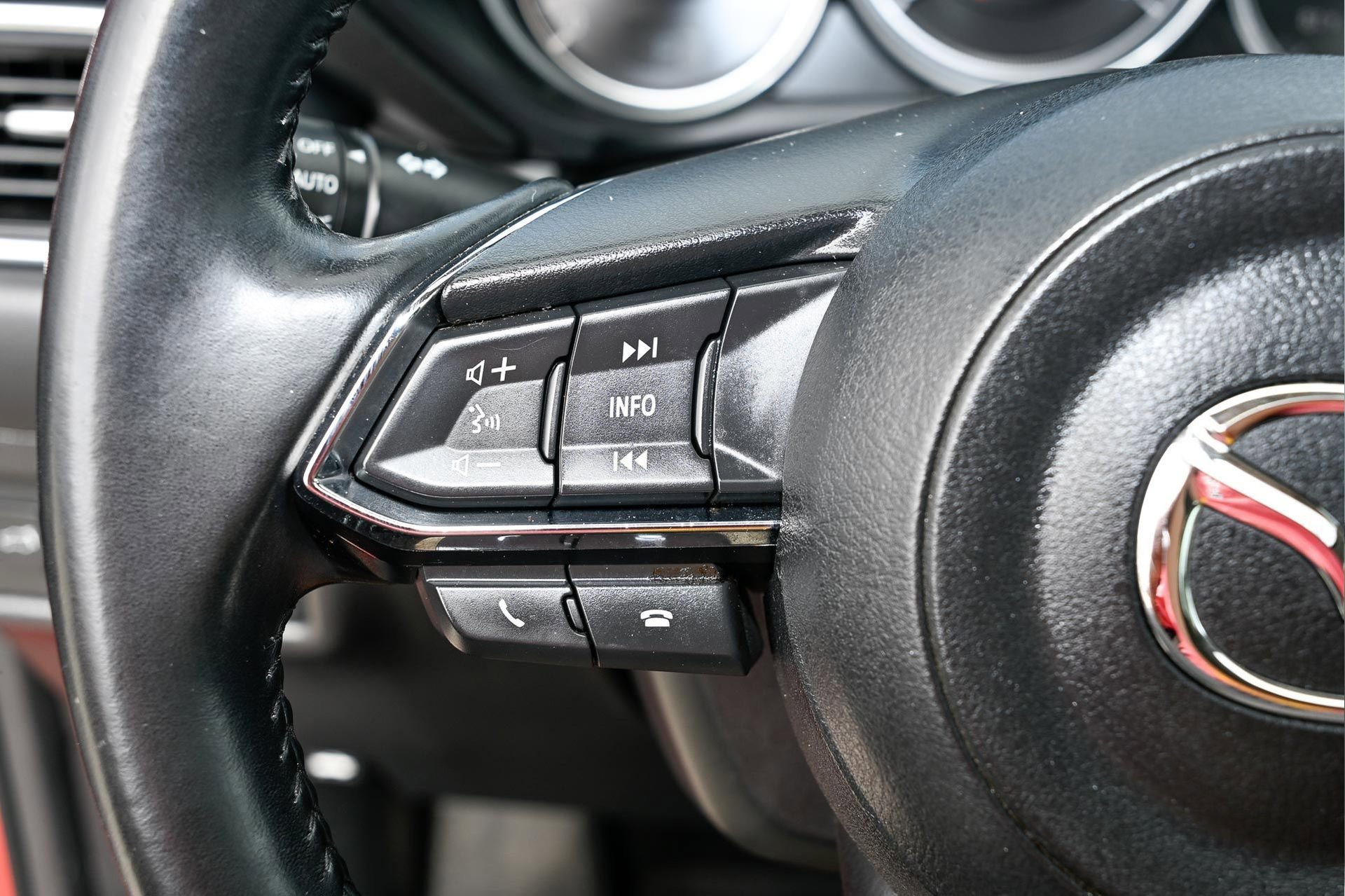 Used 2019 MAZDA CX-5 Touring image 27