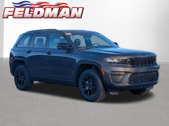 New 2025 Jeep Grand Cherokee Laredo image 1