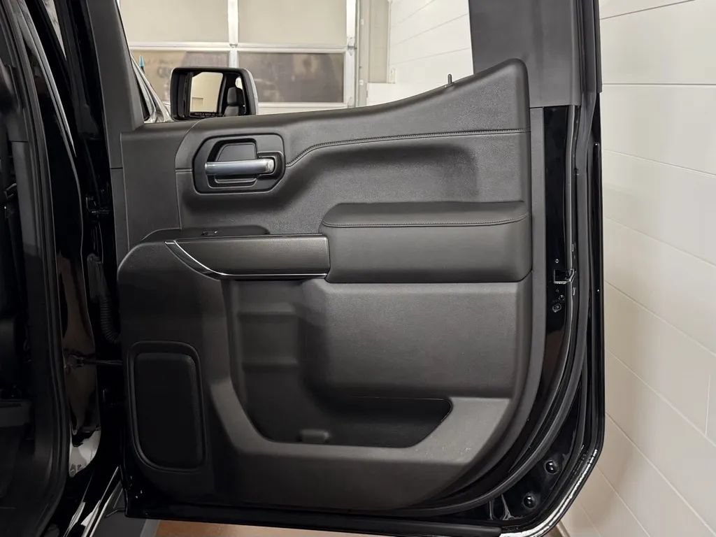 Used 2021 GMC Sierra 1500 AT4 w/ AT4 Preferred Package AWD/4WD image 44