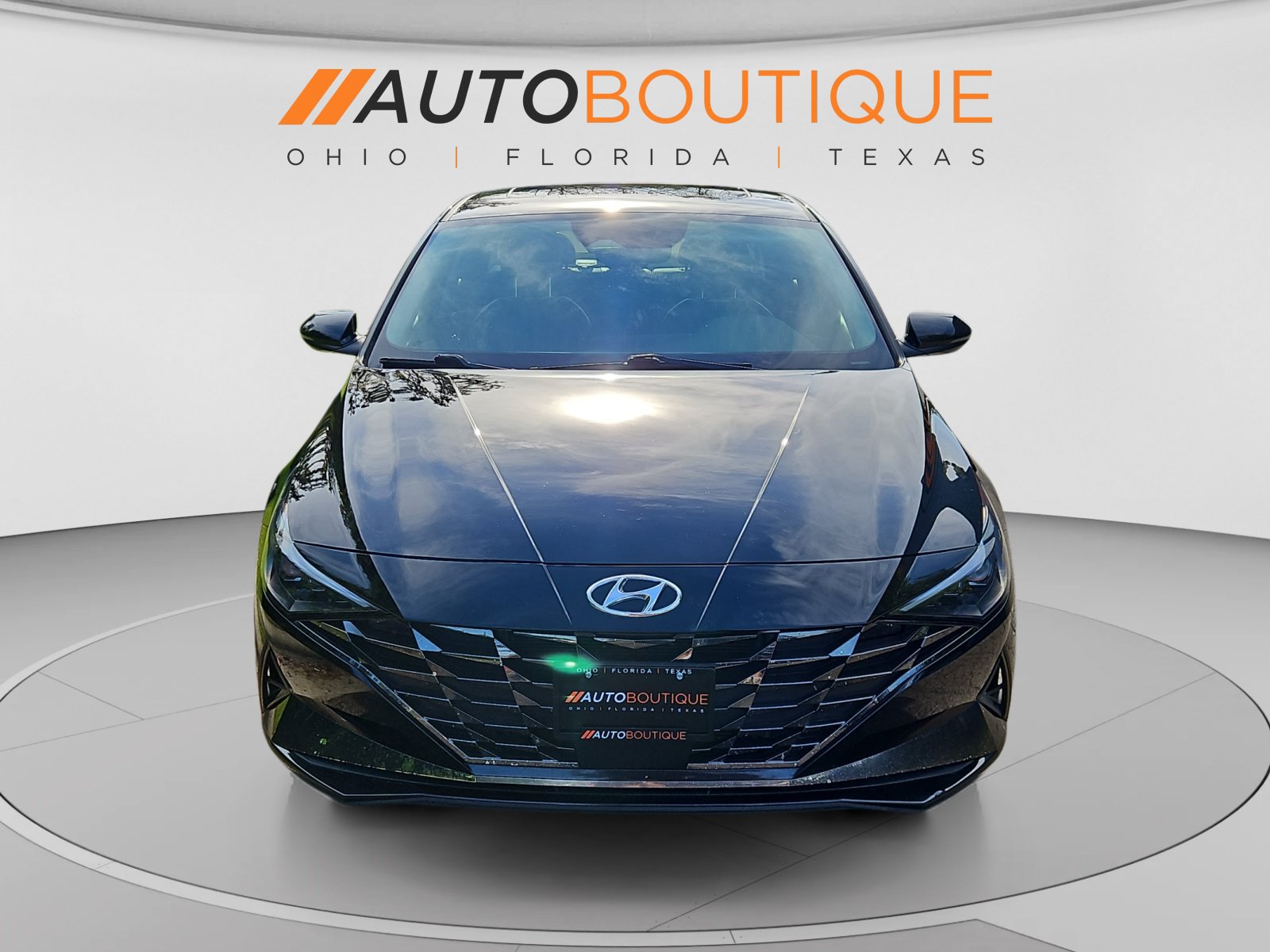 Used 2022 Hyundai Elantra Limited w/ Cargo Package FWD image 8