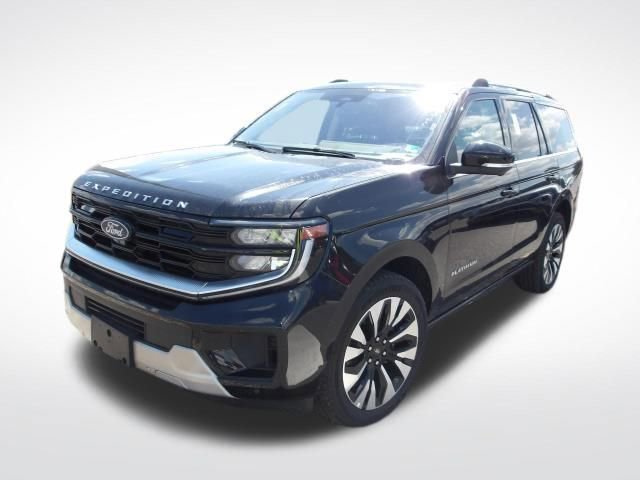 Used 2025 Ford Expedition Platinum w/ Driver's Package AWD/4WD image 2