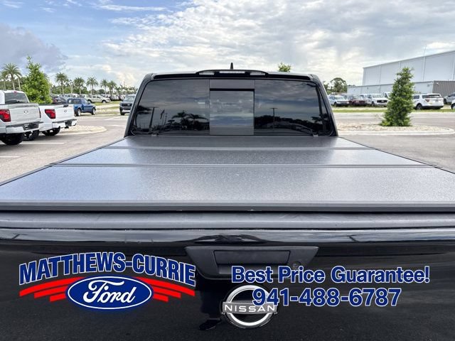 Used 2023 Nissan Titan SV AWD/4WD image 14