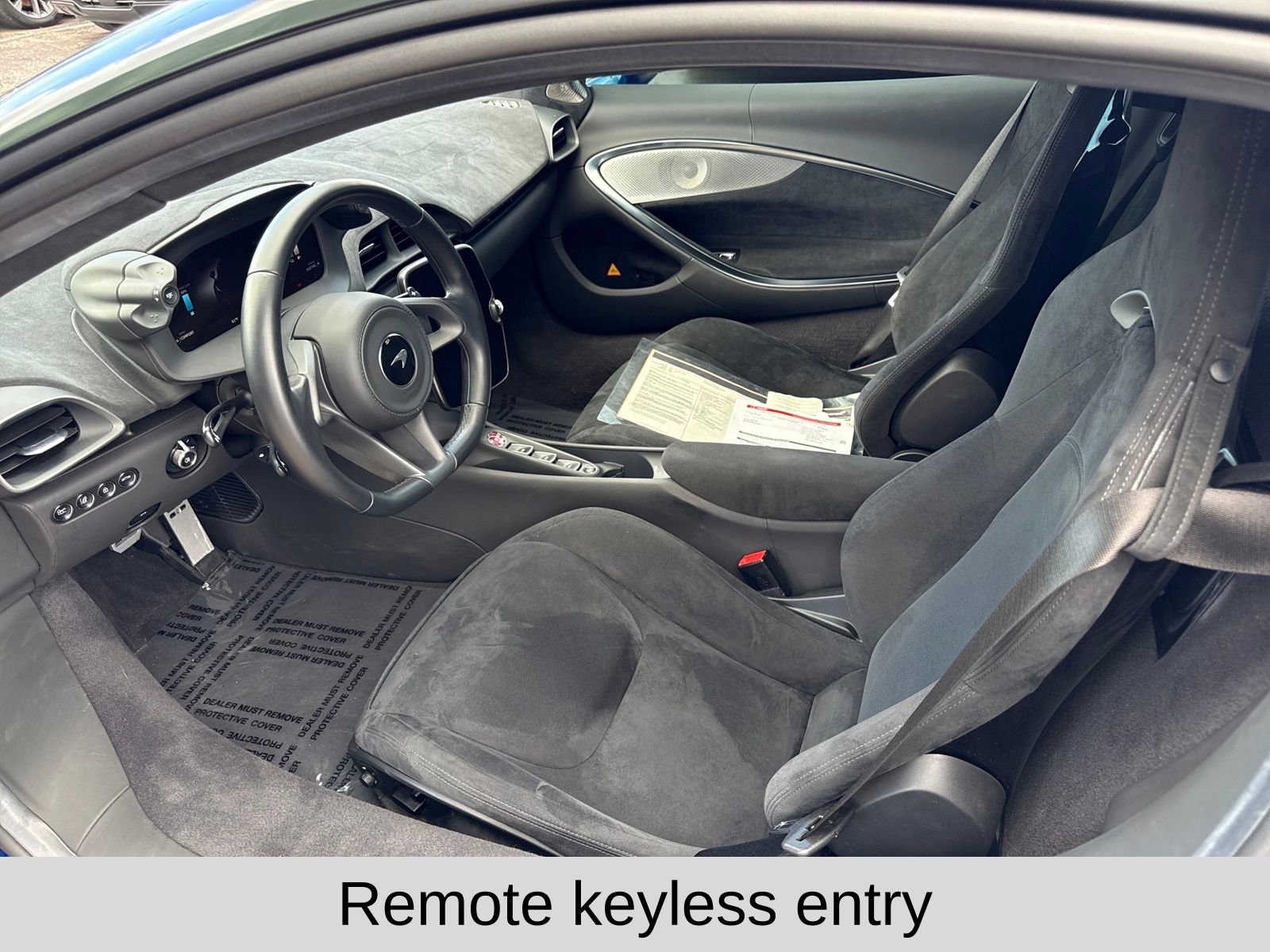 Used 2023 McLaren Artura image 8