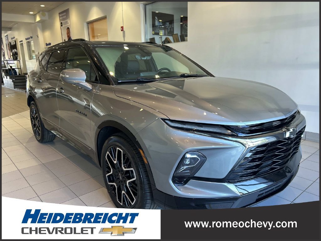 Used 2023 Chevrolet Blazer RS w/ Driver Confidence II Package AWD/4WD image 1