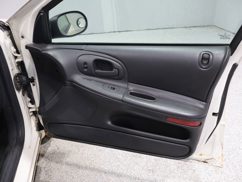 Used 2004 Dodge Intrepid SE image 22