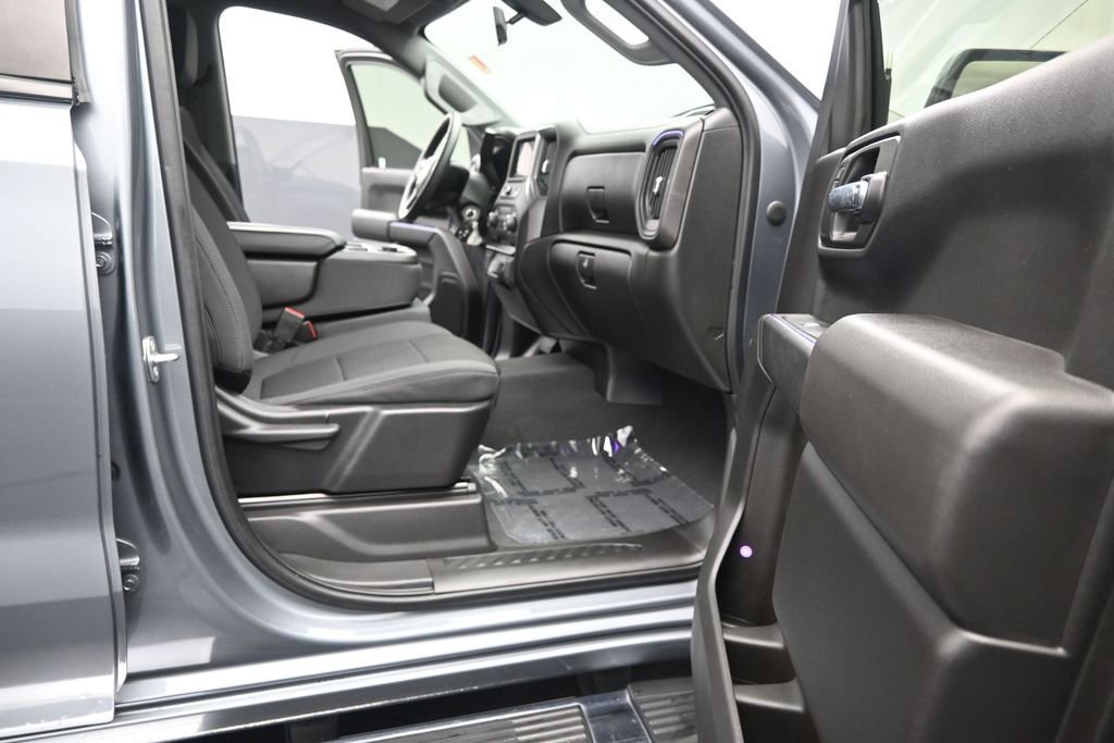 Used 2022 Chevrolet Silverado 1500 Custom RWD image 16