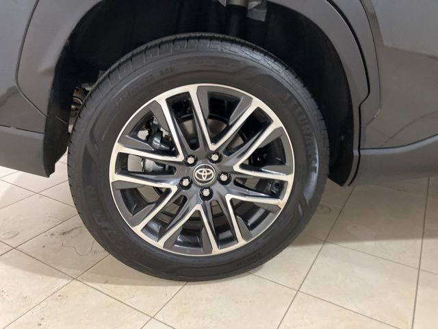 Used 2026 Toyota Corolla Cross XLE w/ Convenience Package AWD/4WD image 28