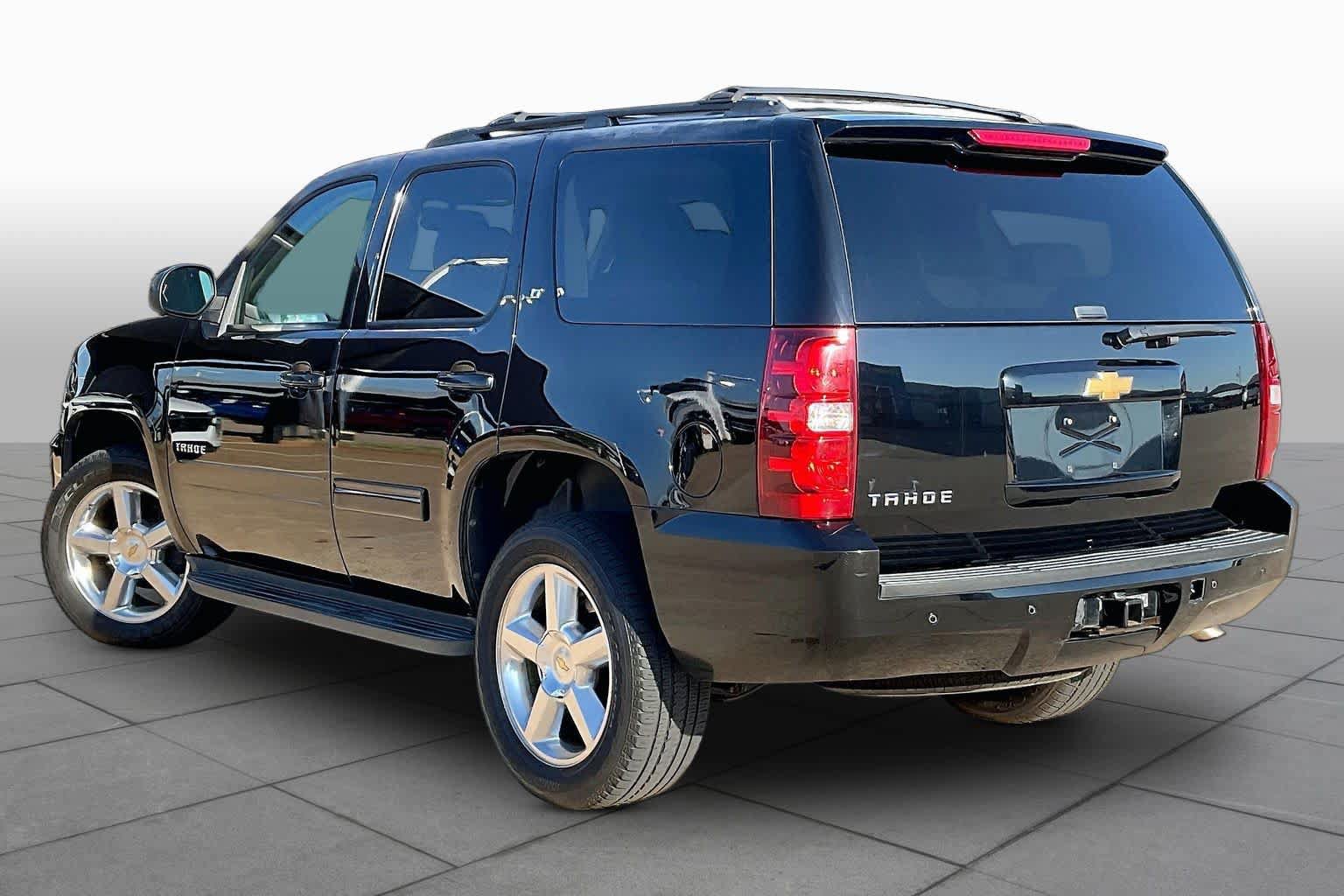 Used 2013 Chevrolet Tahoe LT w/ Luxury Package AWD/4WD image 13