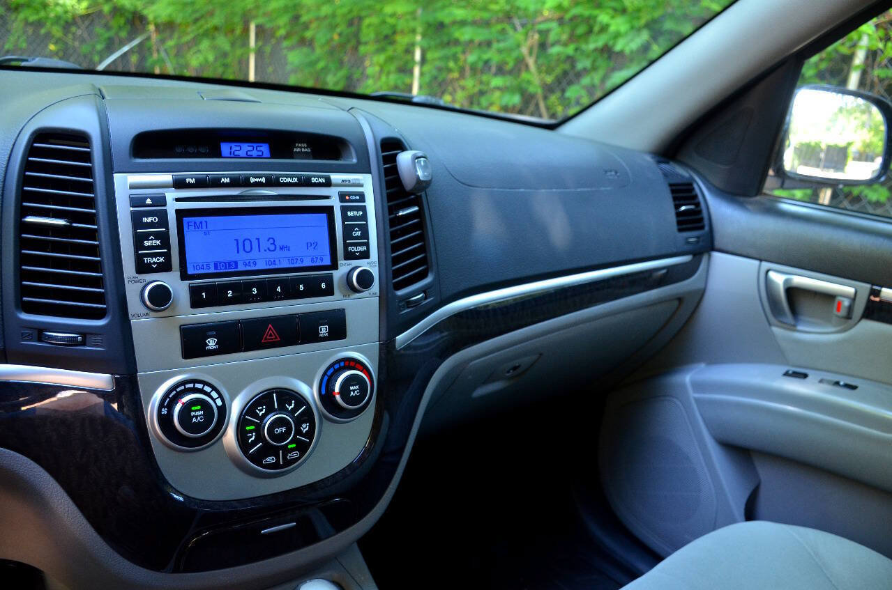 Used 2009 Hyundai Santa Fe SE AWD/4WD image 15