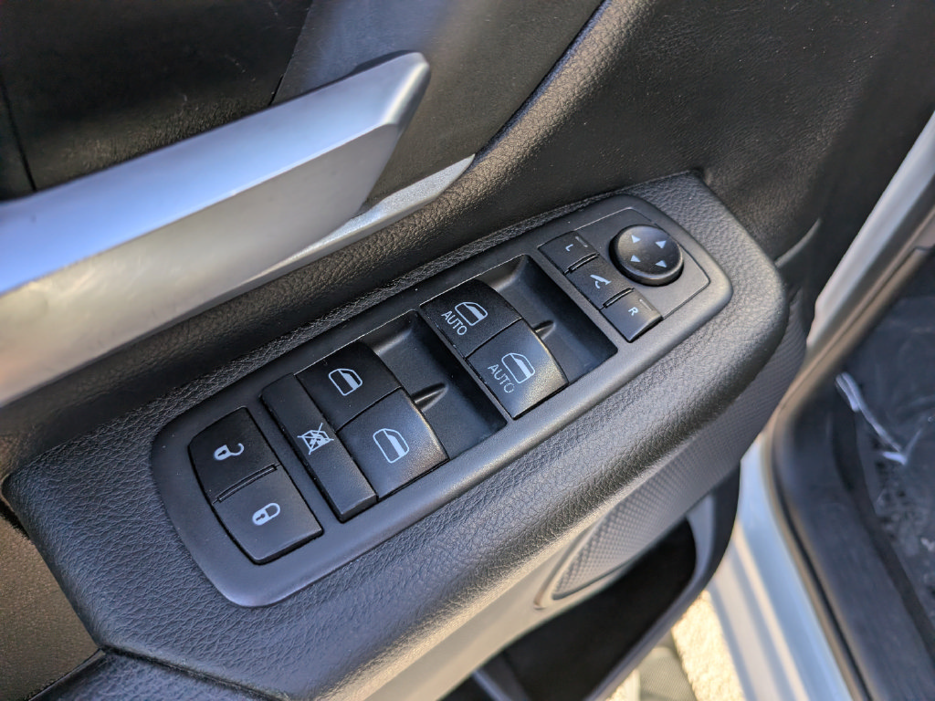 Used 2021 RAM 1500 Big Horn RWD image 16