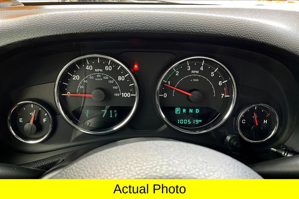 Used 2016 Jeep Wrangler Unlimited Sahara w/ Connectivity Group image 22