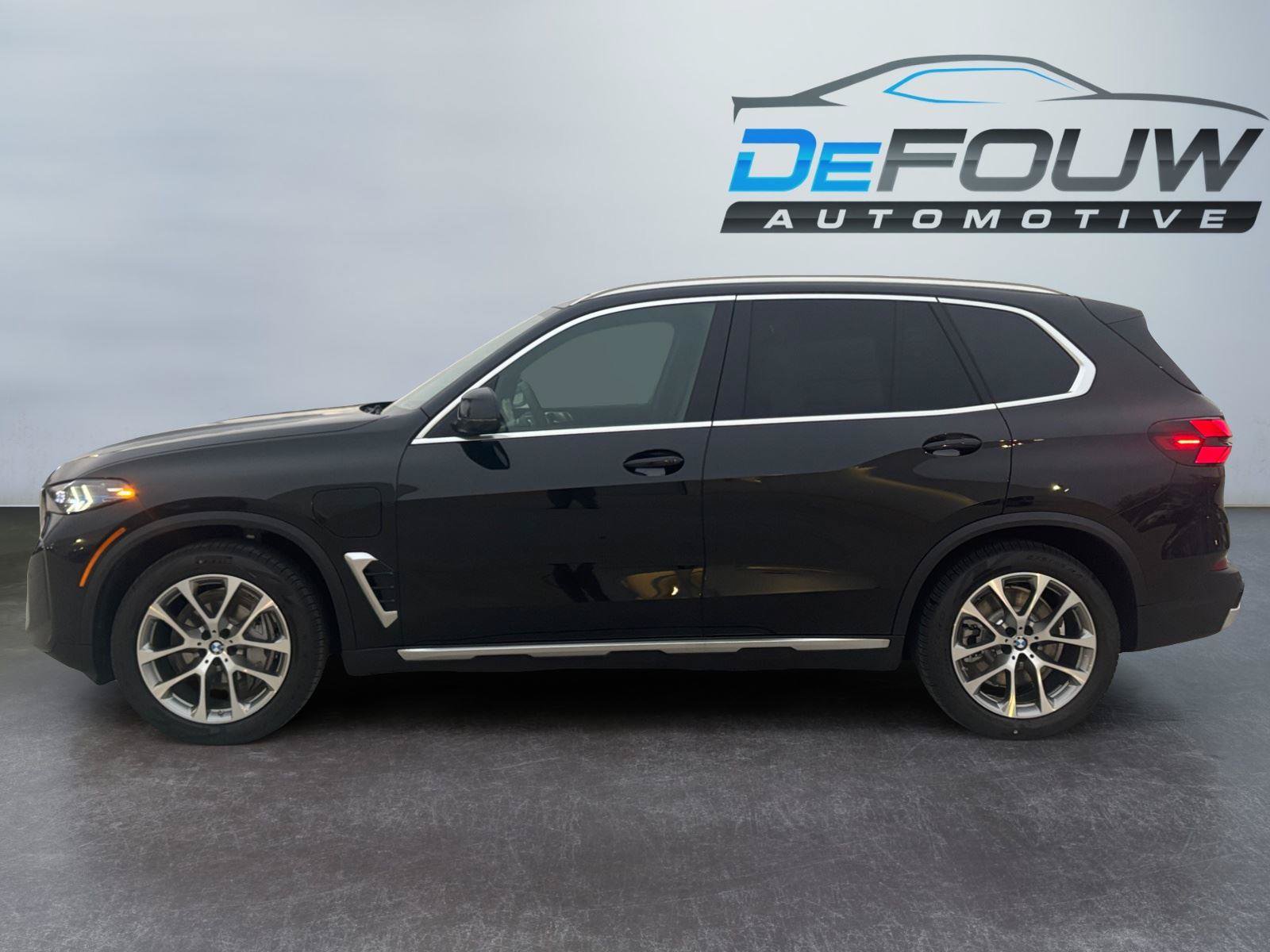 New 2026 BMW X5 xDrive50e w/ Climate Comfort Package AWD/4WD image 6