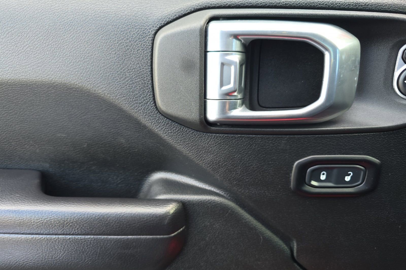 Used 2021 Jeep Gladiator Mojave image 9