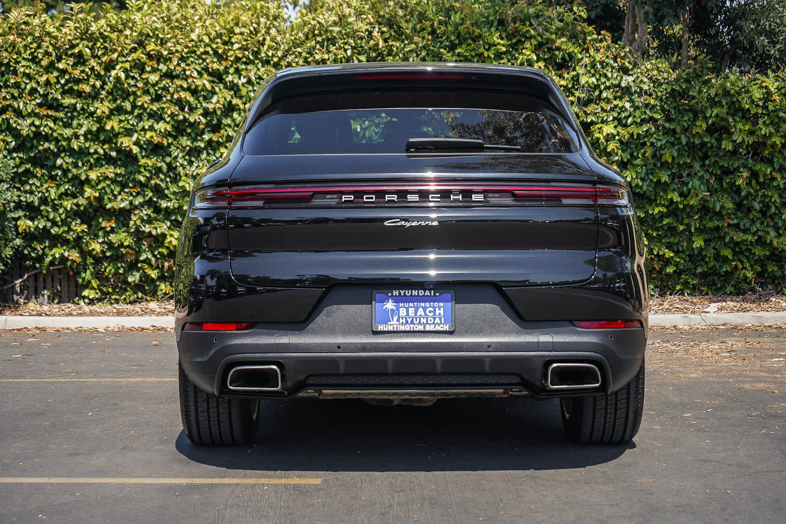 Used 2024 Porsche Cayenne AWD/4WD image 5
